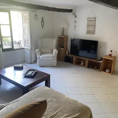 Tour De Babel Apartment